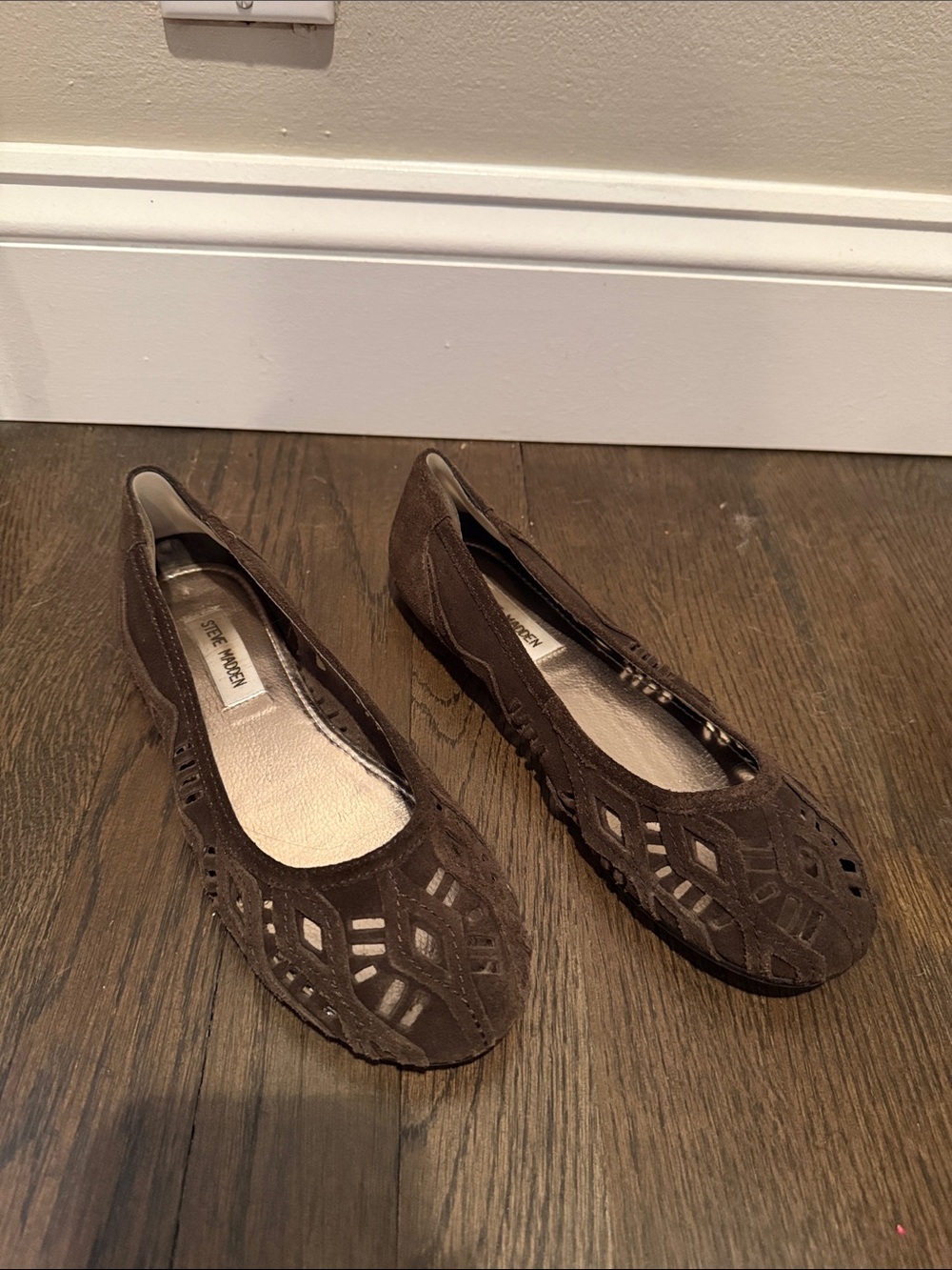 Steve Madden Brown Suede Laser-Cut Flats